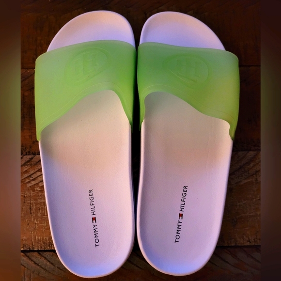 Brand New Men's Size 8/ 9.5 W, White and Lime Grean Tommy Hilfiger Slides - Picture 2 of 5
